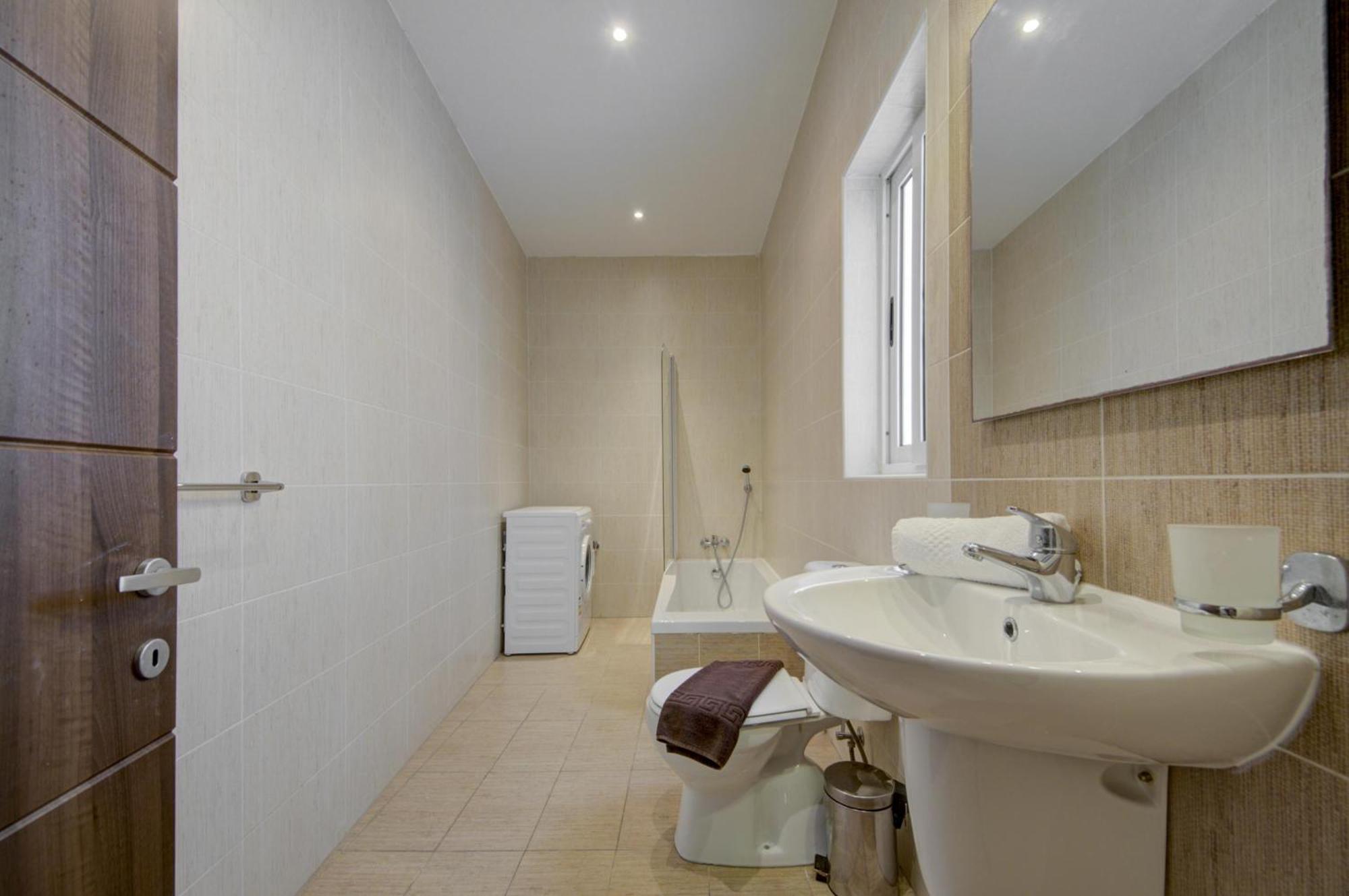 Sapphire Residences - Sliema 2 Bedroom Apartments With Views By Shortletsmalta Esterno foto